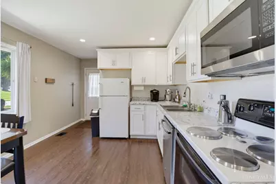 1309 W Main Street, Loveland, OH 45140 - Photo 5