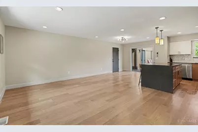 6576 E Knollwood Circle, Loveland, OH 45140 - Photo 3