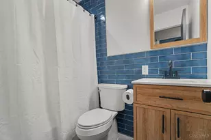 6576 E Knollwood Cir, Miami Township, OH 45140 - Photo 13