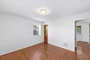 8546 Darnell Ave, Sycamore Township, OH 45236 - Photo 19