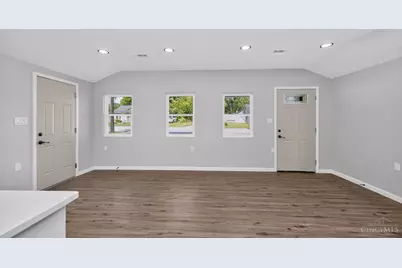8812 Pine Road, Sycamore Township, OH 45242 - Photo 9