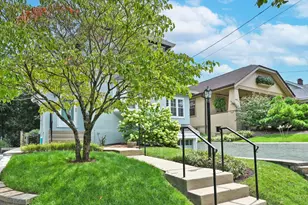 3658 Bellecrest Ave, Cincinnati, OH 45208 - Photo 3