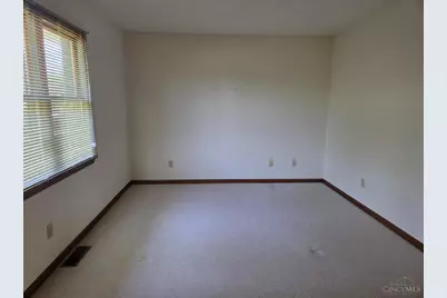 918 Willow Bend Drive, Wilmington, OH 45177 - Photo 15