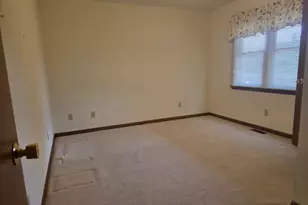 918 Willow Bend Dr, Wilmington, OH 45177 - Photo 17