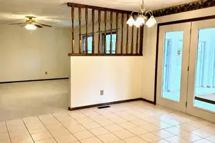918 Willow Bend Dr, Wilmington, OH 45177 - Photo 29