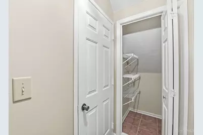 6288 Eagles Lake Dr, Cincinnati, OH 45248 - Photo 15