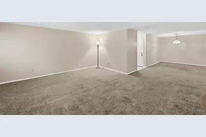 6288 Eagles Lake Dr, Cincinnati, OH 45248 - Photo 7