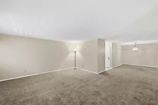 6288 Eagles Lake Dr, Green Township, OH 45248 - Photo 7
