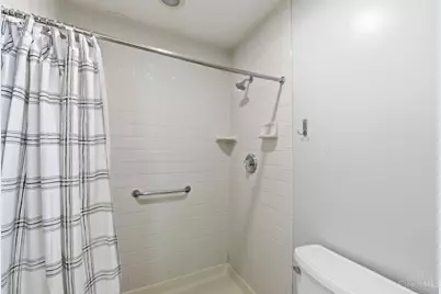 6288 Eagles Lake Dr, Cincinnati, OH 45248 - Photo 21