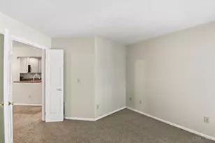 6288 Eagles Lake Dr, Green Township, OH 45248 - Photo 33