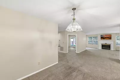 6288 Eagles Lake Dr, Cincinnati, OH 45248 - Photo 9