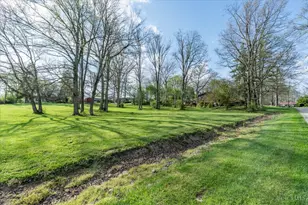 103 Hickory Hills Dr, Liberty Twp, OH 45133 - Photo 11