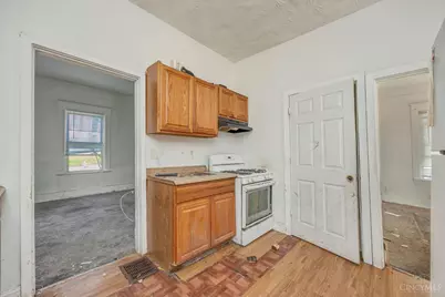 4922 Plainville Road, Cincinnati, OH 45227 - Photo 9