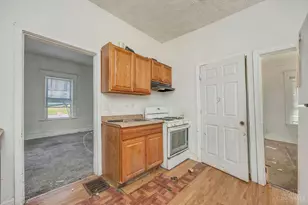 4922 Plainville Rd, Cincinnati, OH 45227 - Photo 9