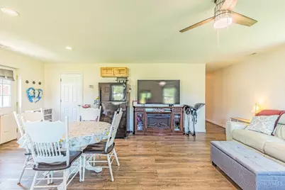 240 N Sycamore Street, Lynchburg, OH 45142 - Photo 3