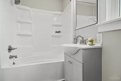 6846 Hurd Avenue, Cincinnati, OH 45227 - Photo 13