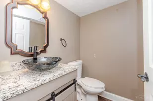 6155 Old Stone Ct, Fairfield Township, OH 45011 - Photo 13