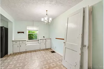 8317 Lake Avenue, Deer Park, OH 45236 - Photo 9