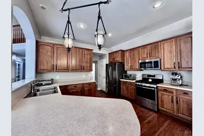 5911 Milburne Drive, Miami Township, OH 45150 - Photo 9