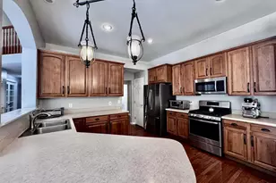5911 Milburne Dr, Miami Township, OH 45150 - Photo 9