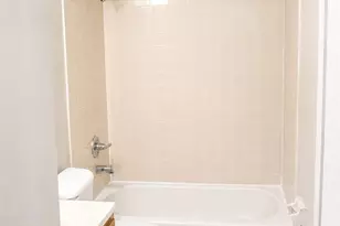 650 Straight St, Cincinnati, OH 45219 - Photo 9