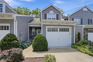 6872 Sandharbor Ct, Hamilton Township, OH 45039 - Photo 1