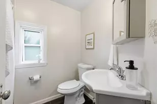 6733 Buckingham Pl, Cincinnati, OH 45227 - Photo 19