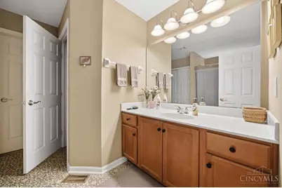 6028 Pond View Court, Green Township, OH 45247 - Photo 27