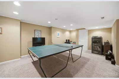 6028 Pond View Court, Green Township, OH 45247 - Photo 39