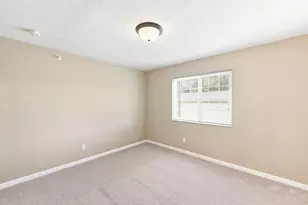 3383 Emerald Lakes Dr, Green Township, OH 45211 - Photo 25