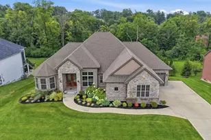 8009 Bennington Dr, West Chester, OH 45241 - Photo 5