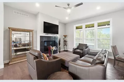 8009 Bennington Drive, West Chester, OH 45241 - Photo 9