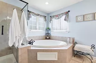 1168 Autumn Run Dr, Hamilton Township, OH 45039 - Photo 57