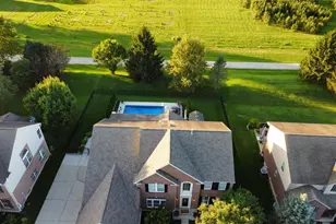 1168 Autumn Run Dr, Hamilton Township, OH 45039 - Photo 5