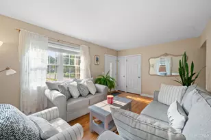 3689 Moonridge Dr, Green Township, OH 45248 - Photo 5