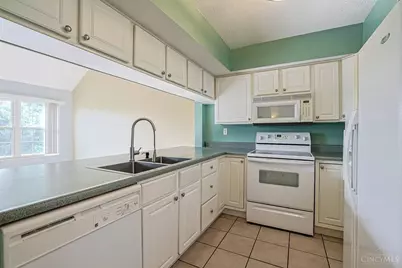10555 Montgomery Road #35, Montgomery, OH 45242 - Photo 5