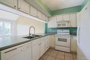10555 Montgomery Rd, Montgomery, OH 45242 - Photo 5