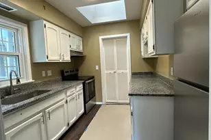 2845 Dunaway Ave, Cincinnati, OH 45211 - Photo 9