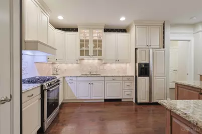 3942 Miami Road #203, Mariemont, OH 45227 - Photo 15