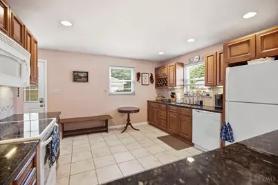 7903 Buckeye Crescent, Madeira, OH 45243 - Photo 13