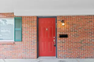 7752 Montgomery Rd, Sycamore Township, OH 45236 - Photo 5