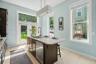 2656 Bellevue Ave, Cincinnati, OH 45219 - Photo 11