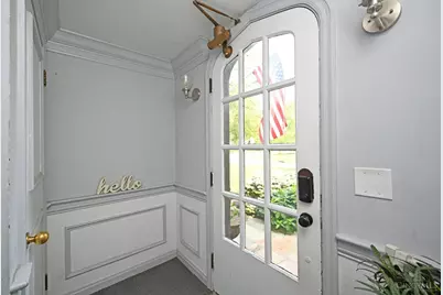 3731 E Center Street, Mariemont, OH 45227 - Photo 5