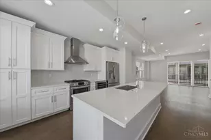 3908 Edwards Rd, Cincinnati, OH 45209 - Photo 15