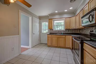 635 Stafford Drive, Hamilton, OH 45013 - Photo 9