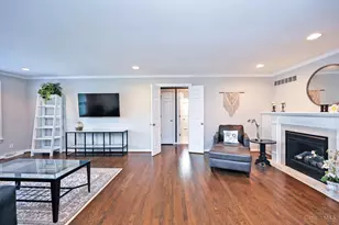 3706 Ashworth Dr, Cincinnati, OH 45208 - Photo 7