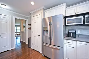 3706 Ashworth Dr, Cincinnati, OH 45208 - Photo 17