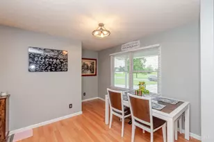 147 Fiord Dr, Lake Lakengren, OH 45320 - Photo 3