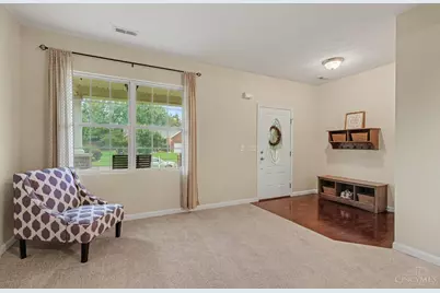 7042 Woodberry Drive, Fairfield Township, OH 45011 - Photo 7