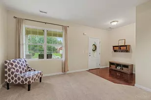 7042 Woodberry Dr, Fairfield Township, OH 45011 - Photo 7